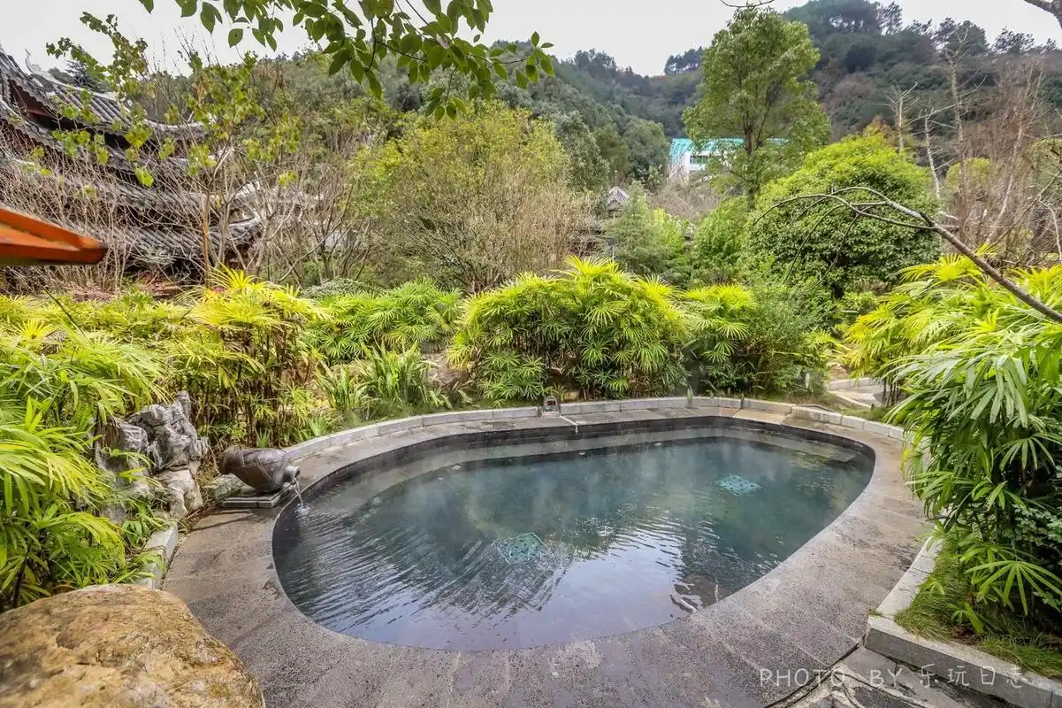 冬日泡汤走起,剑河苗疆圣水温泉,体验贵州冬季新玩法