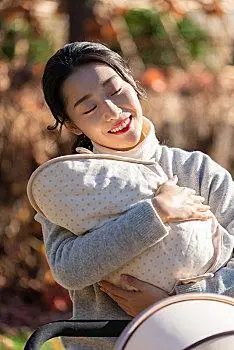 妈妈的怀抱图片