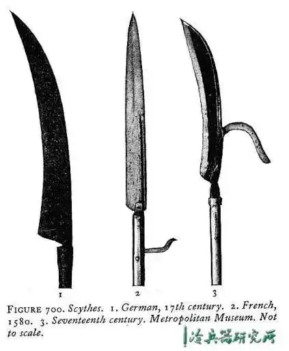人们猜想这种兵器可能是受到农用镰刀的启发而发明的,但成熟的军用镰