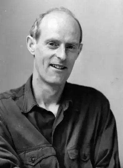 抽象雕塑大师克拉格艺术家对材料必须负责任