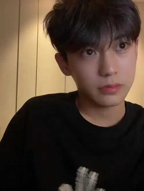 人鱼线的pdd #余庆伟 #直播图 #中秋节