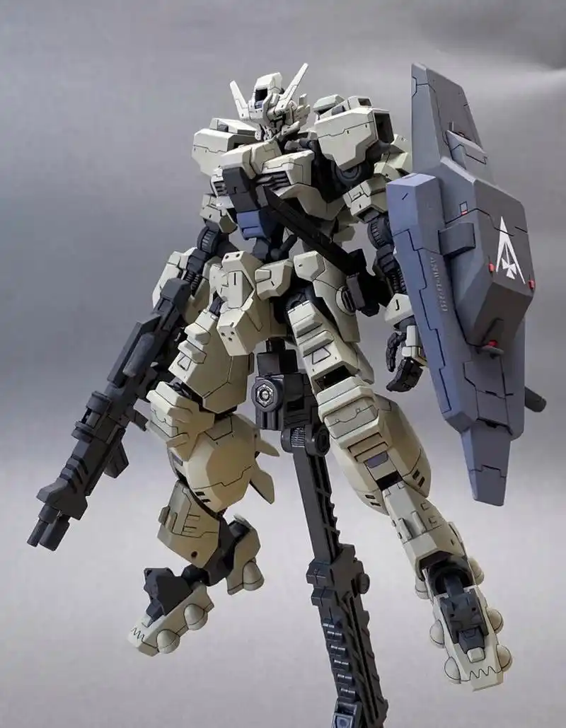 模型欣赏:机动战士高达 铁血的孤儿 hg 亚斯塔禄高达复兴型ii,by p