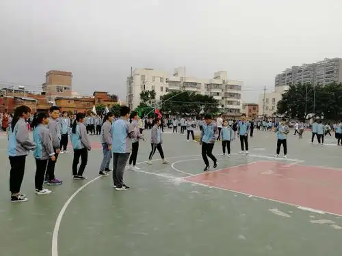 梧州市苍海高级中学开展"做新时代文明人,弘扬传统文化"暨"三月三"