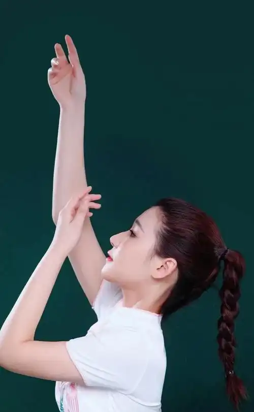 陈洁高清美丽写真,楚楚动人!