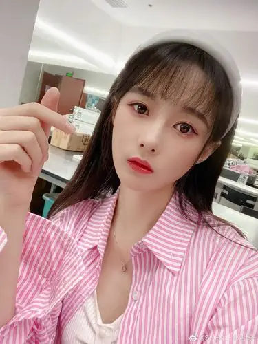 女团snh48-邵雪聪 的图集