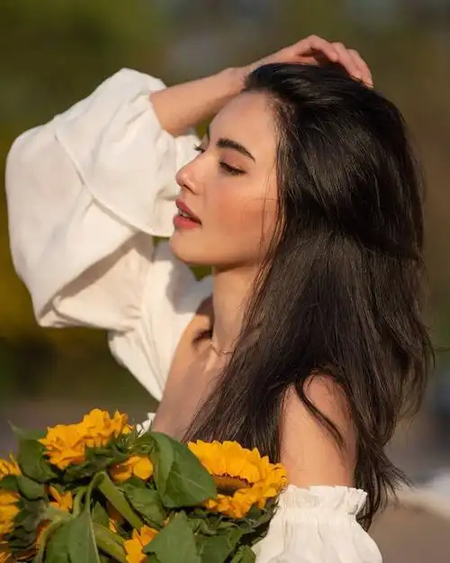 泰国女星黛薇卡霍内mai有哪些特别好看的写真照