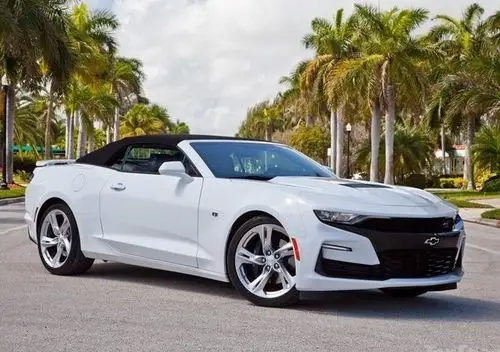 雪佛兰将推出全新性能跑车-科迈罗ss敞篷版外观升级 增软顶敞篷