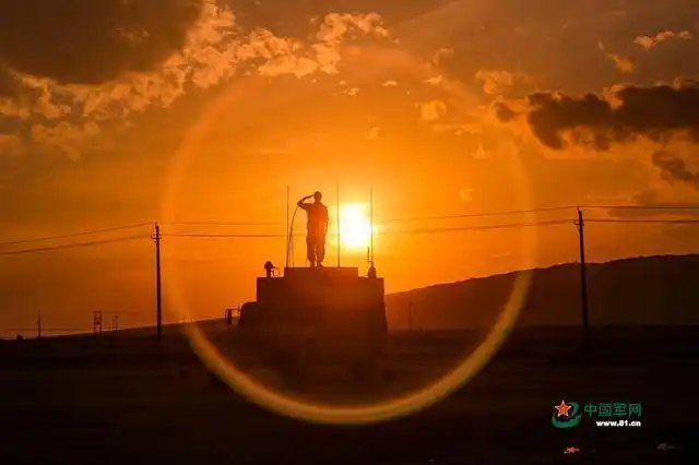 剪影|光影中他们戍边卫国的模样