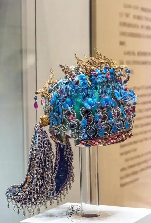 中国国家博物馆藏明孝端皇后九龙九凤冠