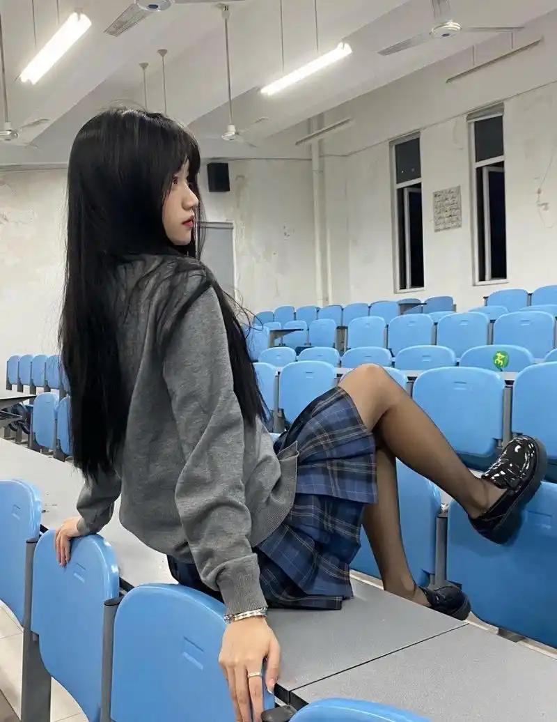 猜猜我是什么专业#丝袜# #自拍