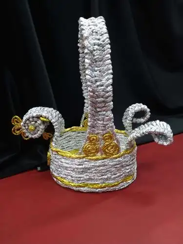 实验学校庆"六一"线上美术展览系列之七——"银光璀璨 创意锡纸制作"