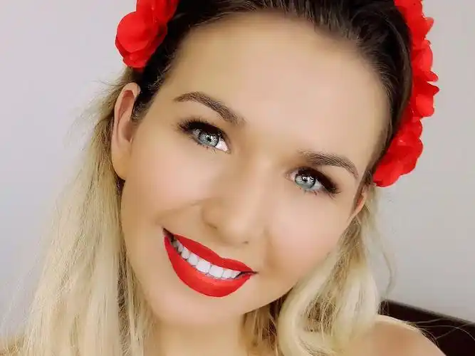 com - biggest free live sexy upskirt webcams site on the net.