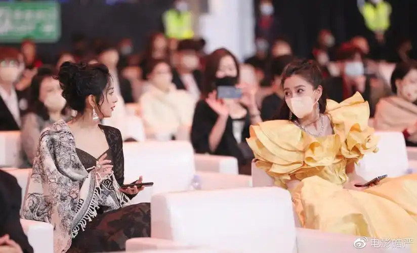 张小斐的春风得意马蹄疾与被尼格买提插刀的杨幂