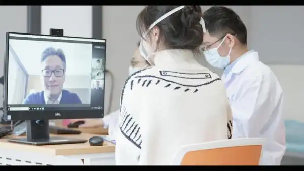 身处隔离点,上海仁济医院医生通过5g视频开展线上问诊