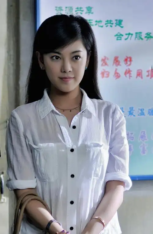 赵文琪走出《爱情公寓》《大村官》为爱离家