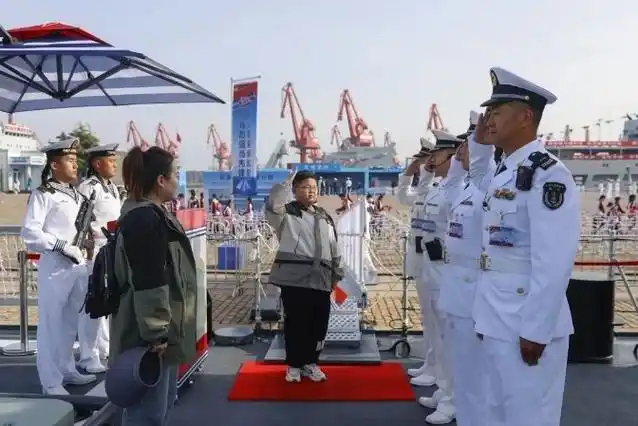 已经从青岛回来两天,张静说还没有从激动和感动中平静下来.