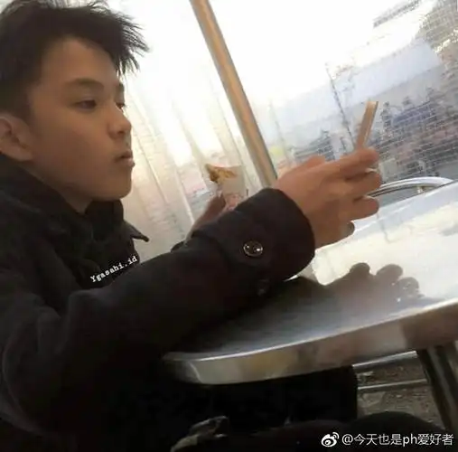 nmx和yg的asahi滨田朝光他们两个真的有像到