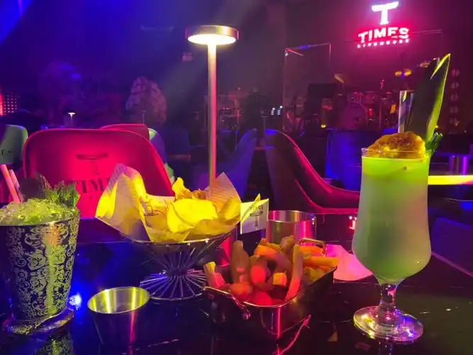 笔记灵感  #超酷的live现场  #乐队  #live  #哈尔滨酒吧