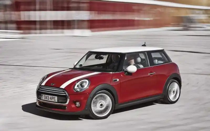 2,适合女生开的精致小车miniminicountrymanminiclubman1mini mini