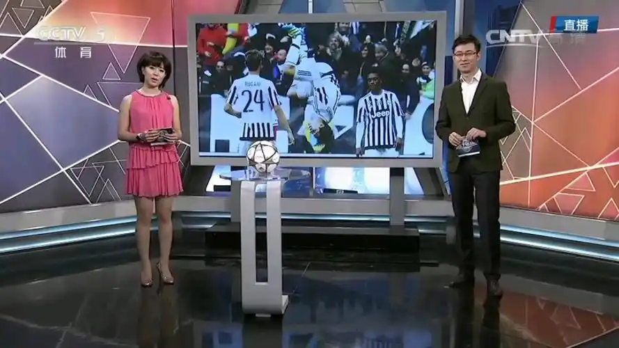 程雨涵短裙主持天下足球-体育视频-搜狐视频