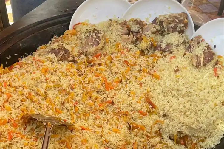 新疆美食"最能打"的地方,乌鲁木齐靠边站,这几样特色美食绝了