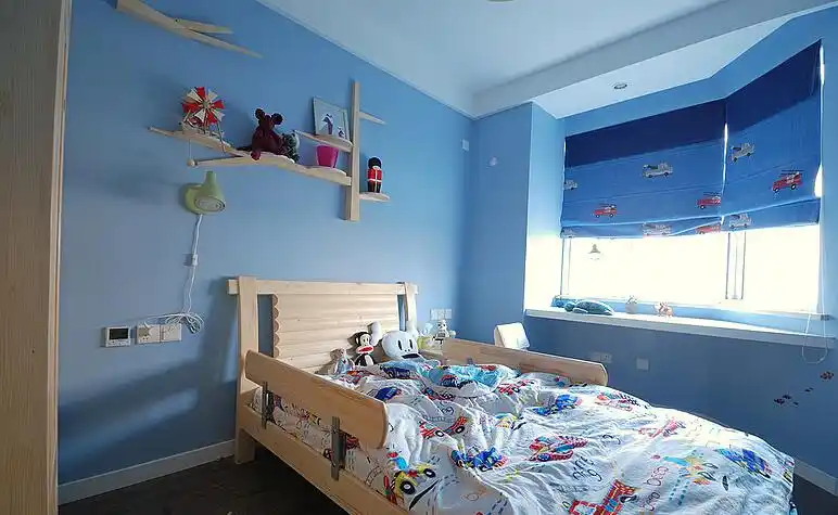 创意卡通儿童房搭配-蓝色明亮的卧室