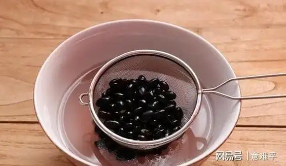 冬天多喝黑糖粥,我每周煮2次,手脚暖不怕冷,增强体质精神好|黑豆|黑米