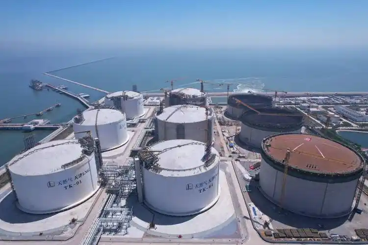 7储罐完成气顶升中石化天津lng二期预计明年供暖季前投用