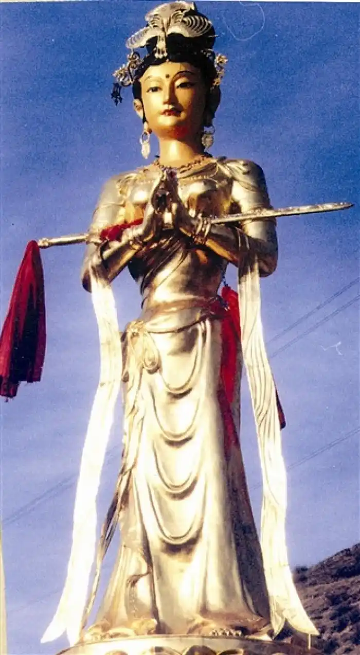 九天玄女(女娲)铜像