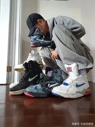 为什么很多鞋头喜欢闻自己的臭球鞋?