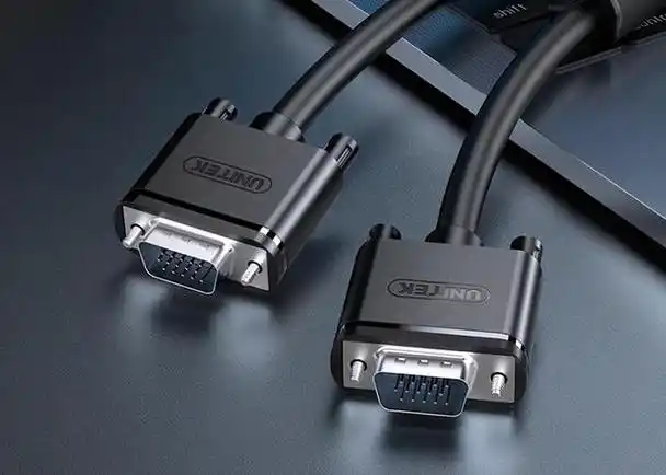 传输线在连接主机,显示器及各种电脑外设方面起到了举足轻重的作用