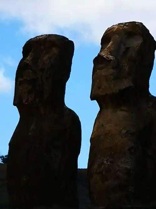 复活节岛神秘石像之西海岸15个巨人像
