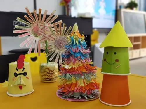 小小玩教具 成就大梦想——张青乡中心幼儿园开展幼儿组玩教具手工