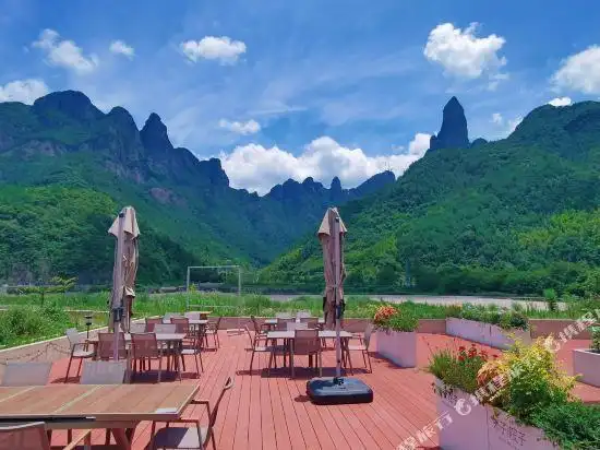 在哪里,在哪儿):台州市仙居县白塔镇淡竹乡下叶村仙居淡竹清风民宿