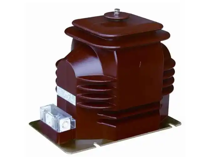 电压互感器简称pt,和变压器类似,是用来变换线路上的电压的仪器.