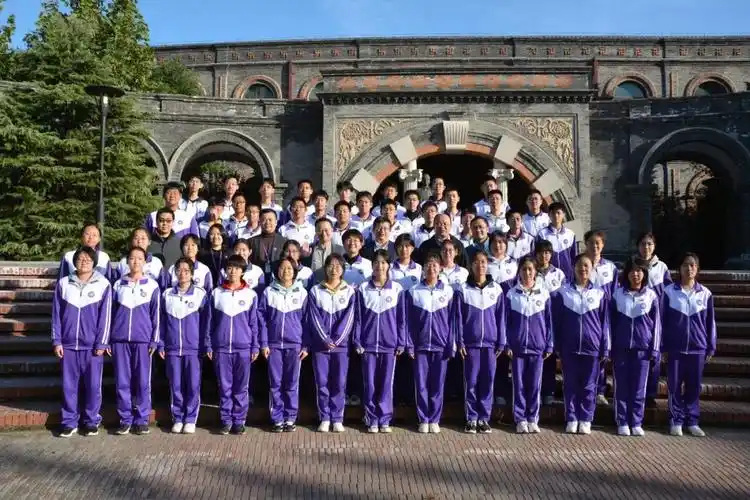 公能讲坛中国科技与世界大势袁岚峰教授做客南开中学滨海生态城学校