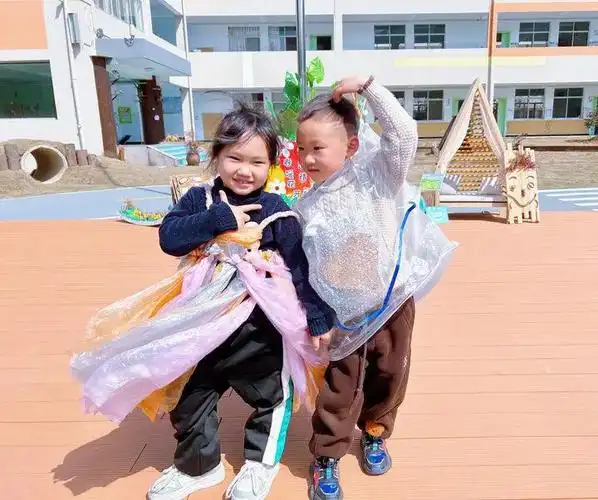 这所幼儿园的环保时装秀太精彩了