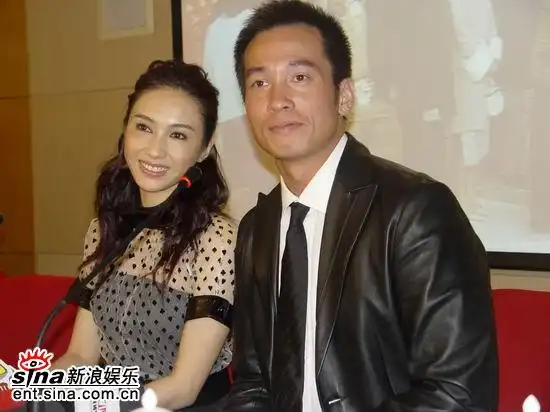 图文胭脂水粉发布会黎姿陈豪回答问题