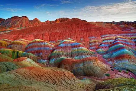 甘肃省张掖丹霞地貌地质公园彩色岩层景观2012年9月22日.照片