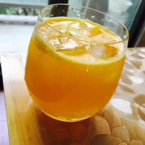 face阿开做的鲜榨橙汁