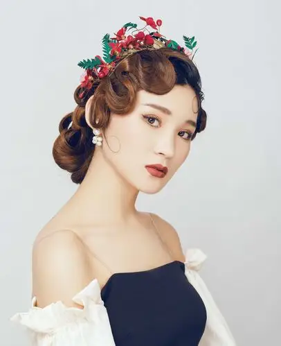 复古手推波纹新娘造型,美得恰到好处_发型