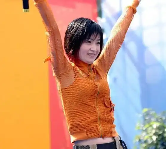 斯琴格日乐20张精致的照片