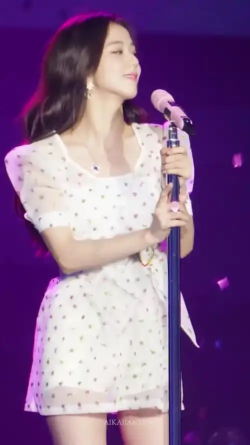 高音炸裂的jisoo舞台名场面,绝绝