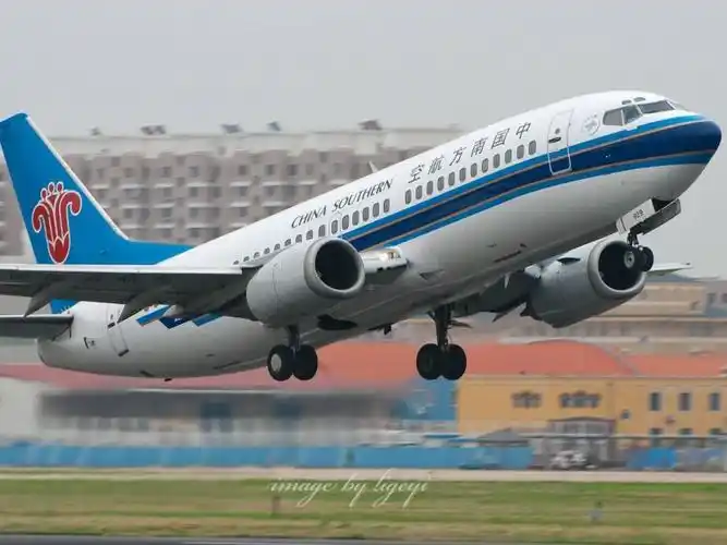 售波音737300sf货机出售