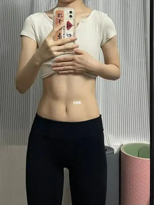 有腹肌的女生超酷的看图二冲