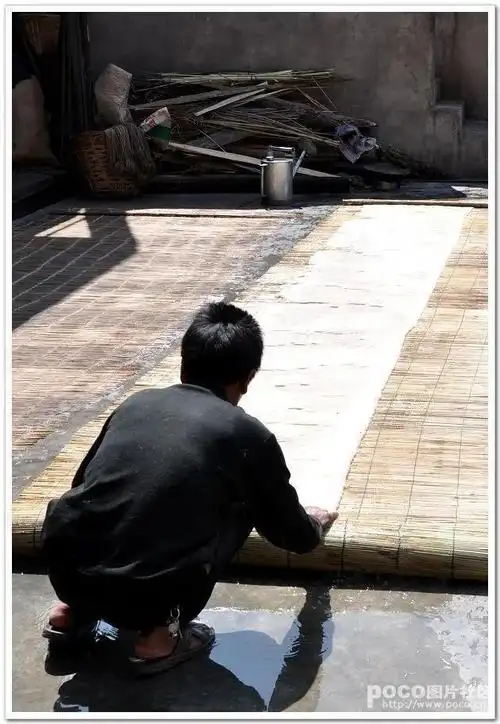 彝人说彝族:坨坨肉查尔瓦绝不是彝民族的精神和文明标识