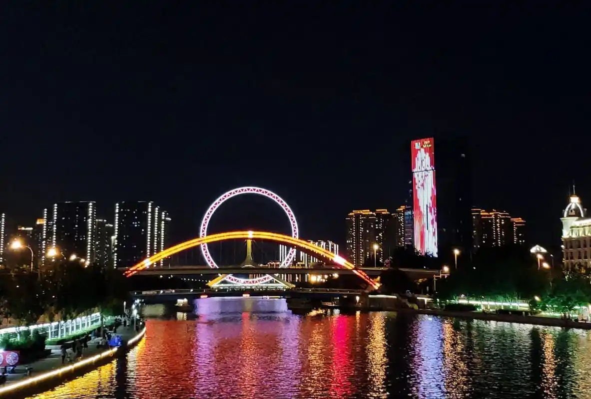 天津·大爷跳水圣地-狮子林桥 最近的狮子林桥很火,因为天津大爷hhh论