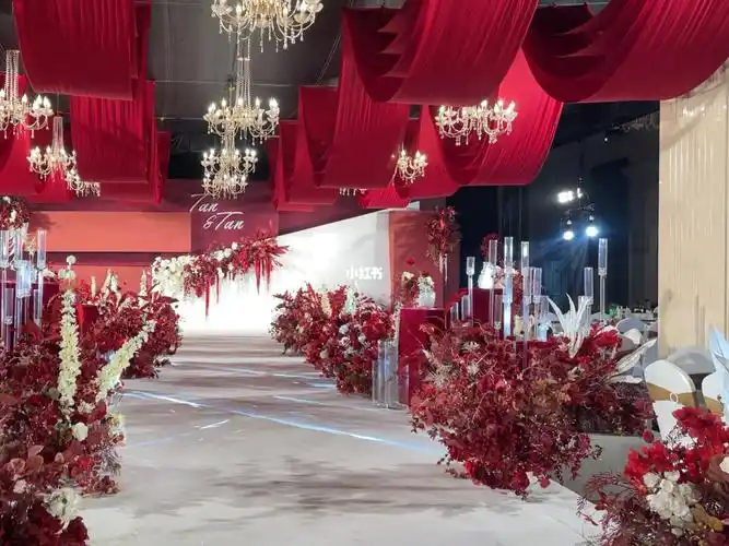 超好看的红色婚礼现场