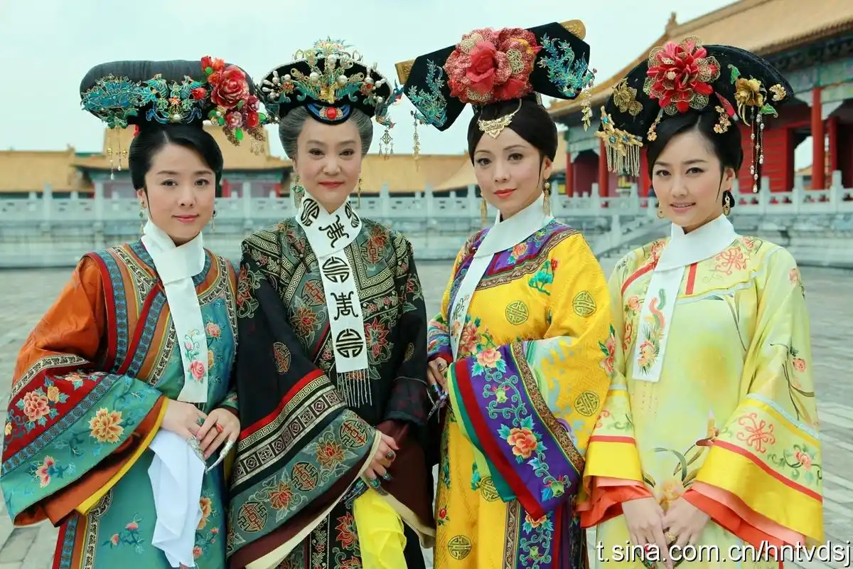 《新还珠格格》拍摄顺利 刘雪华 邓萃雯 庄庆宁戏份拍摄完毕.