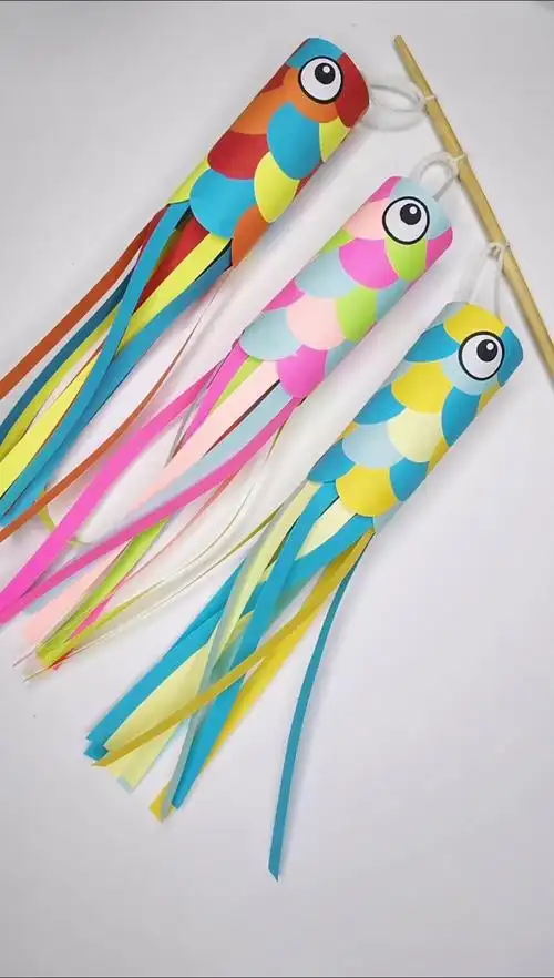 手工制作#如何用废旧纸筒做漂亮的鲤鱼旗!-度小视